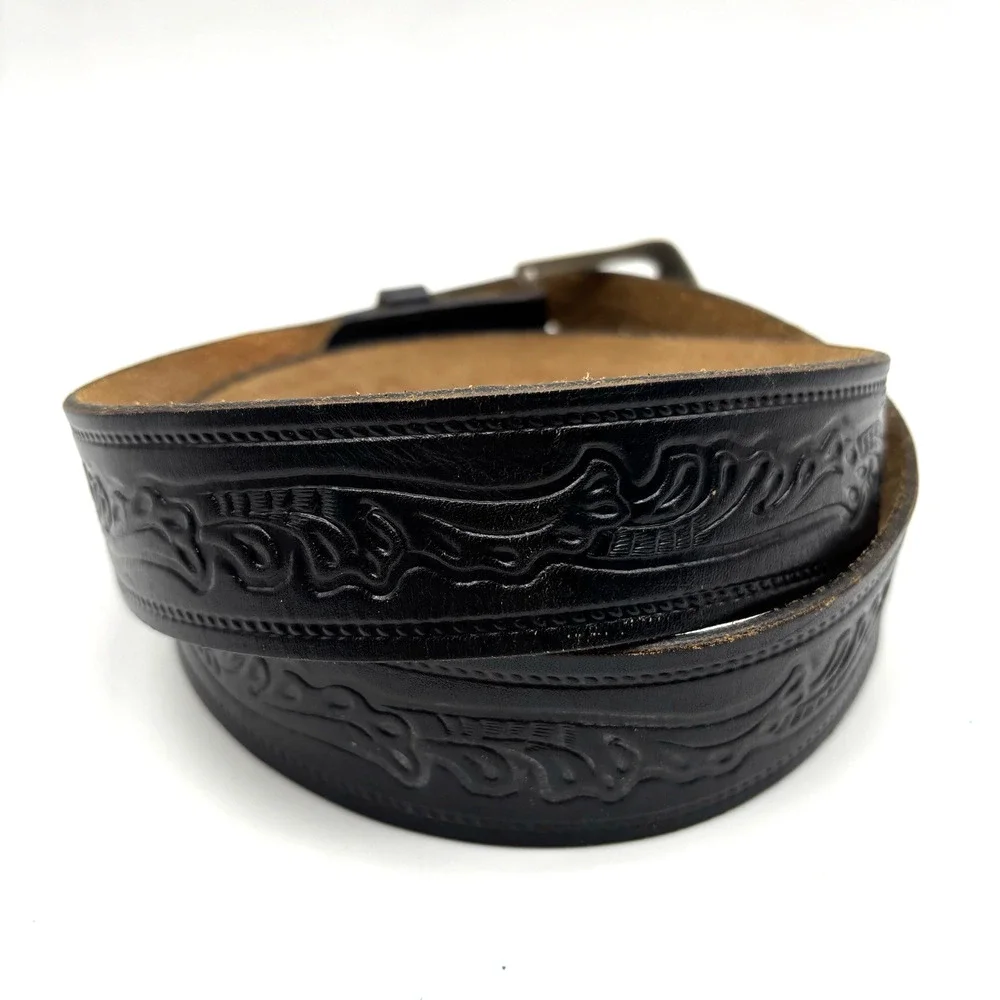 1970s Levi's 2235 Black Steerhide Floral Scrollwork Tooled Belt 34 Made in USA